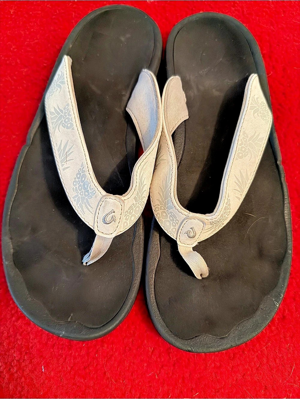 OluKai Ohana Sandal Women's Black & White Sandals US W 9